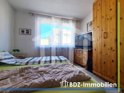 Schlafzimmer - 2 Zimmer Etagenwohnung zum Kaufen in Nürnberg