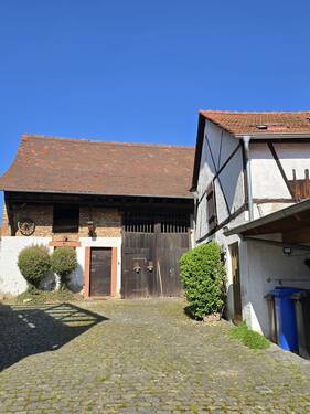 Anwesen - 6 Zimmer Mehrfamilienhaus, Wohnhaus in Alzenau
