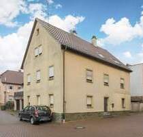 ** Kernsanierung erforderlich! Einfamilienhaus im Ortskern von Königsbach zu verkaufen** - Königsbach-Stein