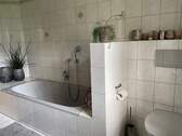 OG Badezimmer mit WC und Dusche III - 
