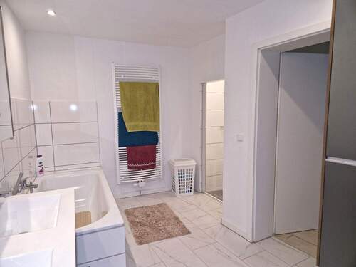 Badezimmer Erdgeschoss - 