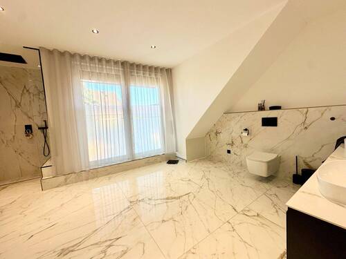Badezimmer 1.Etage - 