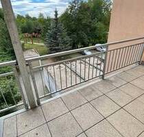 3. OG großes Wohnzimmer + Balkon Stellplatz mögl. ! - Chemnitz Sonnenberg