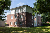 Front - *** GEPFLEGTE WOHNUNG im EG - BAUJAHR 2014 - GARTEN mit überdachter TERRASSE - STELLPLATZ ***