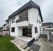 Achern-Mösbach: Doppelhaushälfte mit viel Raumangebot und GarageGeräteraum.