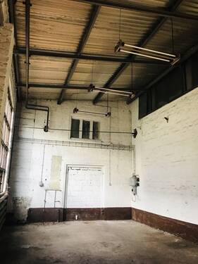 Bild 2 - Halle zum Kaufen in Cottbus