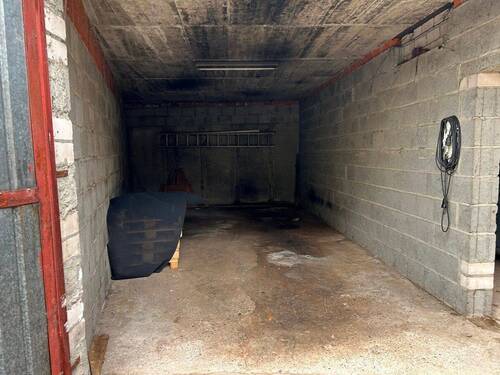 Garage - 