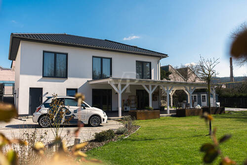 Ansicht Einfahrt - 5 Zimmer Einfamilienhaus zum Kaufen in Stadtilm