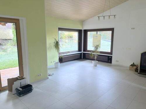 Wohnzimmer Ansicht 1 - 3 Zimmer Bungalow in Berzhahn