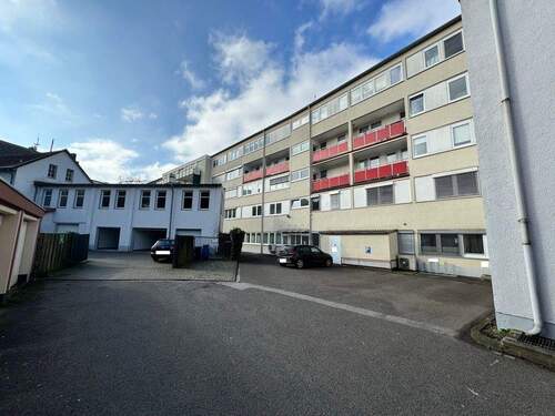 Parkplätze - Gewerbeobjekt (Büro, Produktion, Verkauf) in Herford