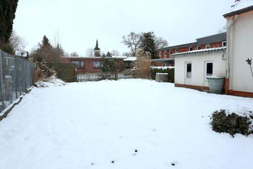 Pflegeleichter Garten - 5 Zimmer Einfamilienhaus zum Kaufen in Delmenhorst