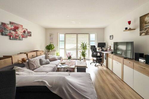 Wohn- und Schlafzimmer - 