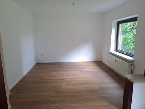 Wohn-/Esszimmer - 