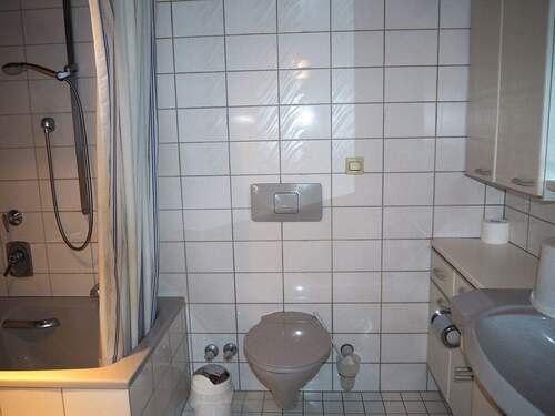 Das Badezimmer im OG - 