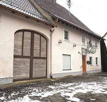 Ein Bauprojekt für Liebhaber: Einseitig angebautes Bauernhaus mit dem alten 