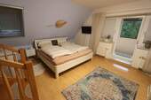 Schlafzimmer Eltern Balkon - 