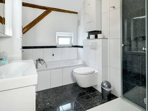 Bad 2.OG (Gewerbefläche) - 