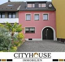 CITYHOUSE: Einfamilienhaus mit viel Platz, Dachterrasse, Traumgarten, Stellplatz für Wohnmobil, PKW - Bornheim / Walberberg