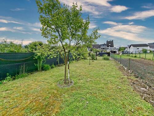 Große Gartenfläche - 7 Zimmer Einfamilienhaus zum Kaufen in Bornheim / Walberberg