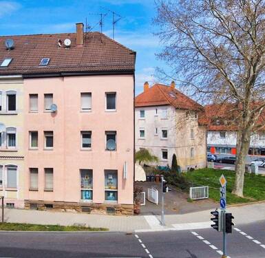Strassenseite - 4 Partien- Mehrfamilienhaus in zentraler von Heilbronn Böckingen zu verkaufen