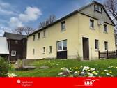 Haus und Scheune - Ländliches Idyll mit Scheunen u. Garagen