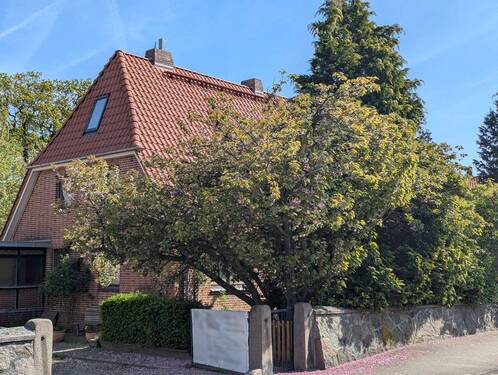 Straßenansicht Seite - 