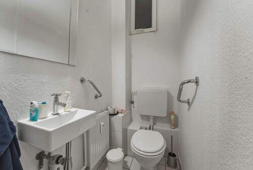 Gäste WC Hochparterre - 