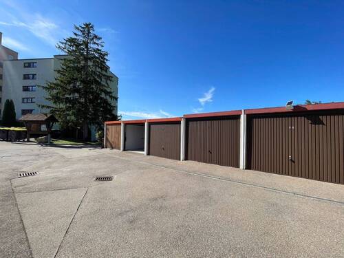 TB35_Garage(1).jpg - 