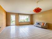 Wohnzimmer - Reihenmittelhaus mit 139,00 m² in Stutensee-Spöck zum Kaufen
