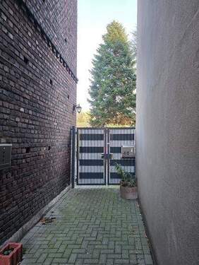 Bild 2 - 1 Zimmer Mehrfamilienhaus, Wohnhaus zum Kaufen in Oberhausen