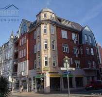 Elmshorn: Stilvolle Altbauwohnung in Top-City-Lage - perfekt fürs Homeoffice!