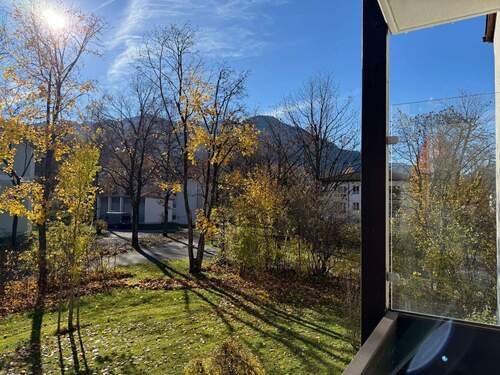 Blick Süden - Etagenwohnung mit 52,10 m&sup2; in Bad Reichenhall zum Kaufen