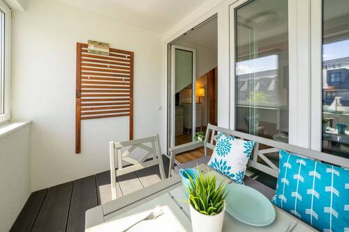 Der geschlossene Balkon – Wohnung oben - 