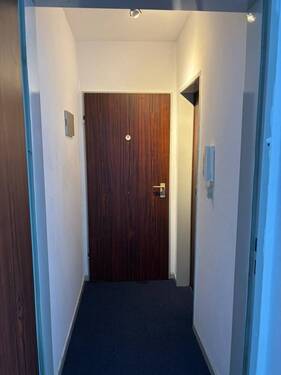 Flur - 2 Zimmer Etagenwohnung in Wilhelmshaven