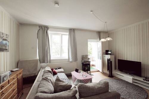 Wohnzimmer - 2 Zimmer Etagenwohnung in Berlin-Friedrichsfelde