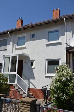 Hausansicht - 4 Zimmer Reihenmittelhaus zum Kaufen in Barsinghausen