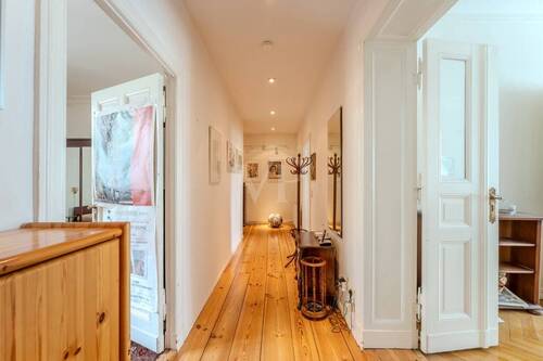 Diele Eingang - 3 Zimmer Etagenwohnung zum Kaufen in Berlin