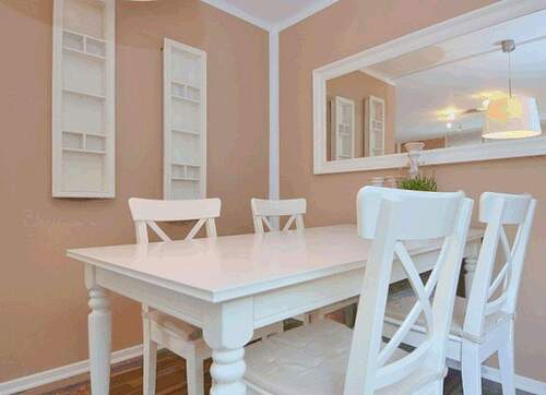 Essbereich im Wohnzimmer - 2 Zimmer Etagenwohnung zur Miete in Wiesbaden-Auringen