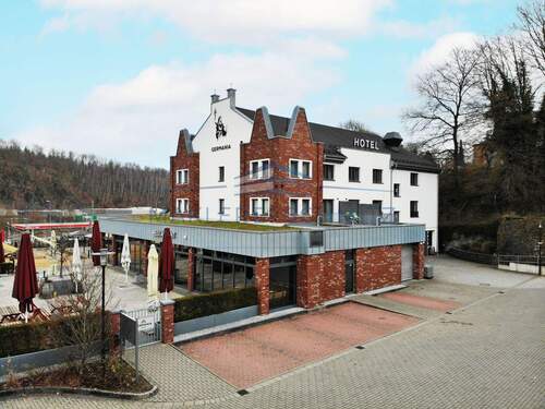 Luftansicht IIII-I - DAS GERMANIA-Eine einmalige Gelegenheit! Modernes Hotel + Restaurant, Eventlocations und Spielplatz