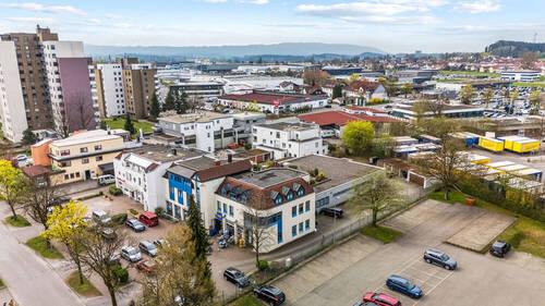 Luftbild - Attraktive Gewerbeeinheit im Teileigentum - solide vermietet.