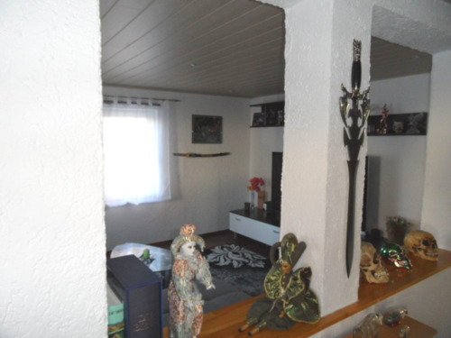 Blick vom Essbbereich ins Wohnzimmer - 