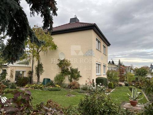 Blick aus Vorgarten - 6 Zimmer Einfamilienhaus zum Kaufen in Salzwedel