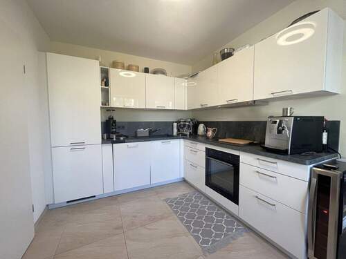 Neuwertige Einbauküche - 