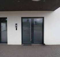 Gewerbe & Wohnen vereint - modernes Büro-Lagerensemble mit hochwertigem Wohnhaus in Euskirchen