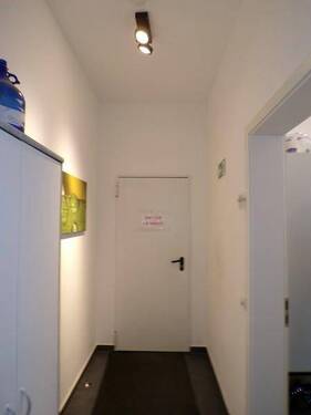 6a Flur zu Werkstatt und Lager - 