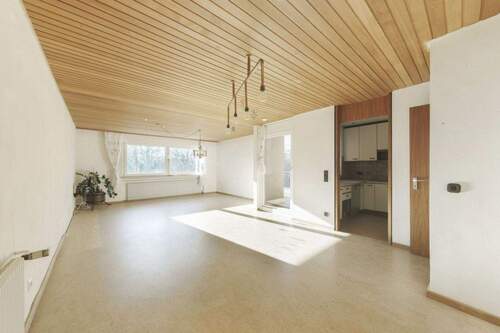 Wohnzimmer - Helle und großzügige 4-Zimmer-Wohnung mit durchdachtem Grundriss