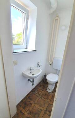 Gäste-WC im Erdgeschoss - 