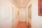 Eingangsbereich - 3 Zimmer Etagenwohnung zum Kaufen in Grasbrunn