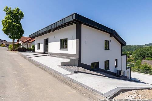 Blick von vorne rechts - 