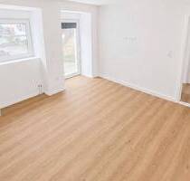 Modernes Wohnen mit Stil: 4-Zimmer-Wohnung im 1. OG im Herzen von Bopfingen